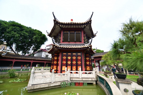 碧江金楼