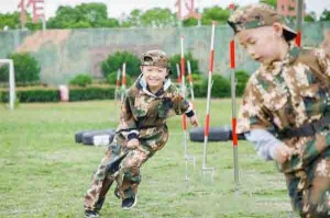 苏州三六六营地教育青少年户外军事活动体验营小小兵王报名