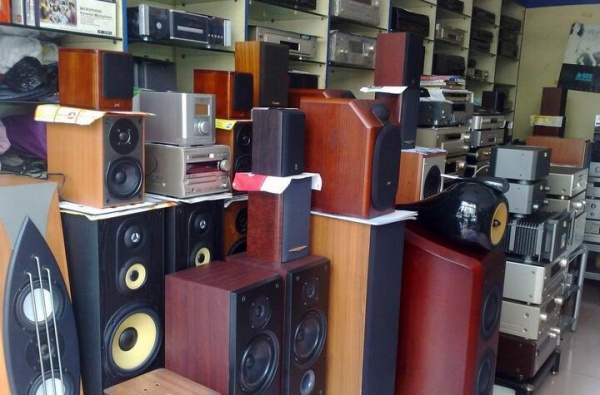 北京音响电器大量回收办公设备家具上门回收快