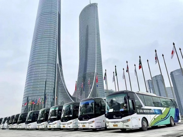 杭州旅游包车、接送机大巴车、中巴车可半天一天
