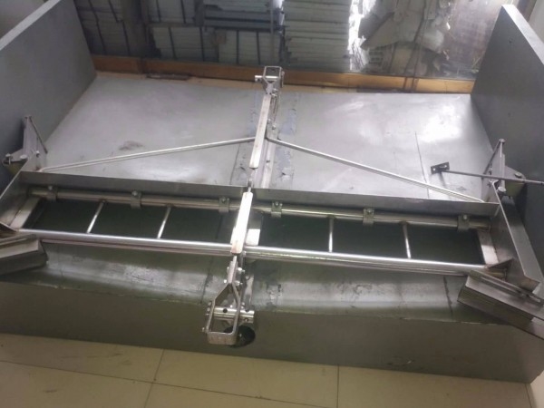 养殖场全自动刮粪机的日常使用及维护