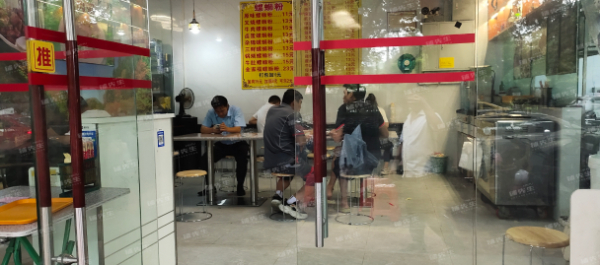 荔湾区(西壹食堂)急转 中高端小区,学校等,人流量大 交通方便