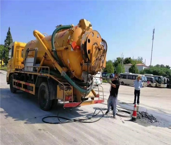 太原南内环疏通下水道维修管道阀门漏水