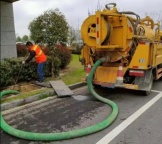 昆明化粪池清掏清理，淤泥池清理，吸污车抽粪，隔油池清理