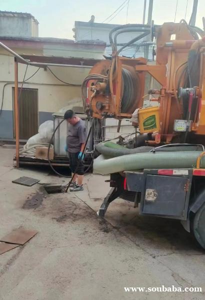 太原市东峰路附近小区化粪池清理抽粪电话 高压清洗疏通管道 检测漏水 太原市东峰路附近小区化粪池清理抽粪电话 高压清洗疏通管道 检测漏水